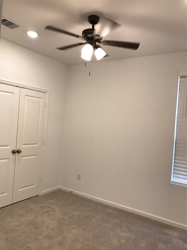 Building Photo - 28813 Bobcat Run Dr