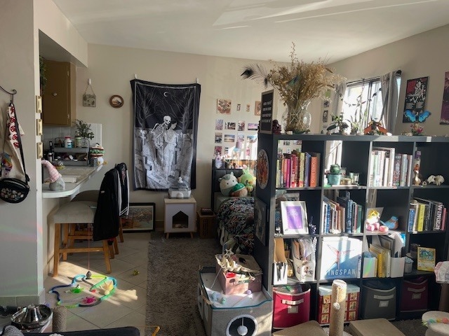 Building Photo - 5310 N Chester Ave