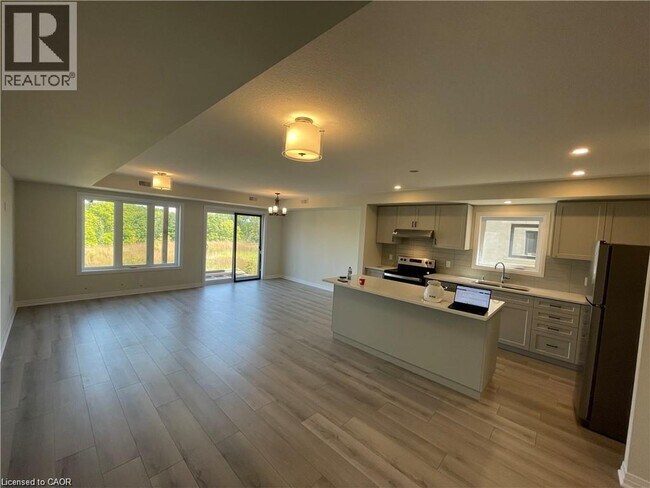 Building Photo - 15 Stauffer Woods Trl