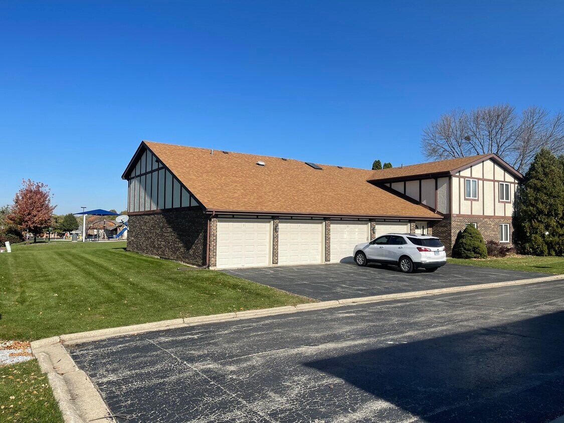 523 Waverly Ct, New Lenox, IL 60451 Townhome Rentals in New Lenox IL