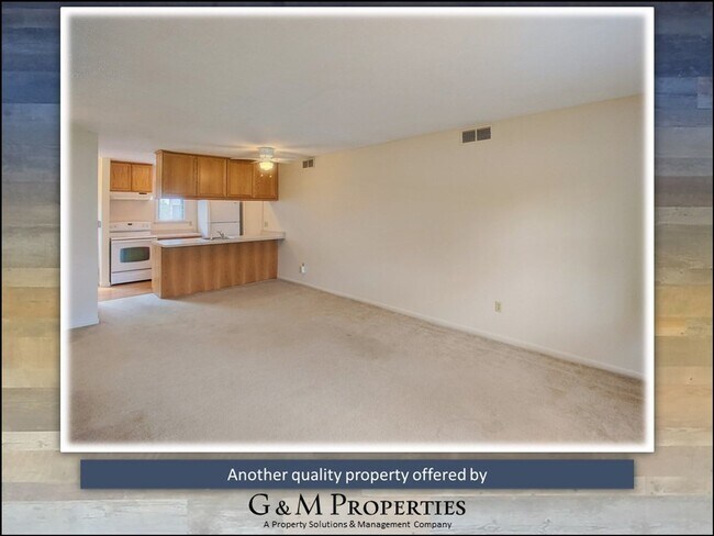 Foto del edificio - 553 Eastbrooke Ln