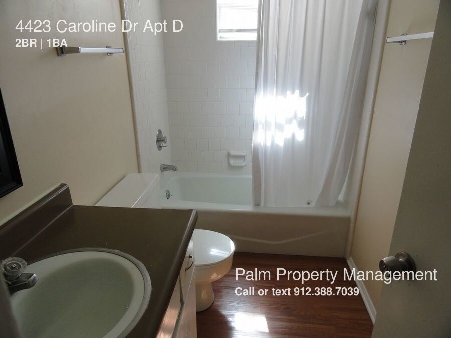 Building Photo - 4423 Caroline Dr