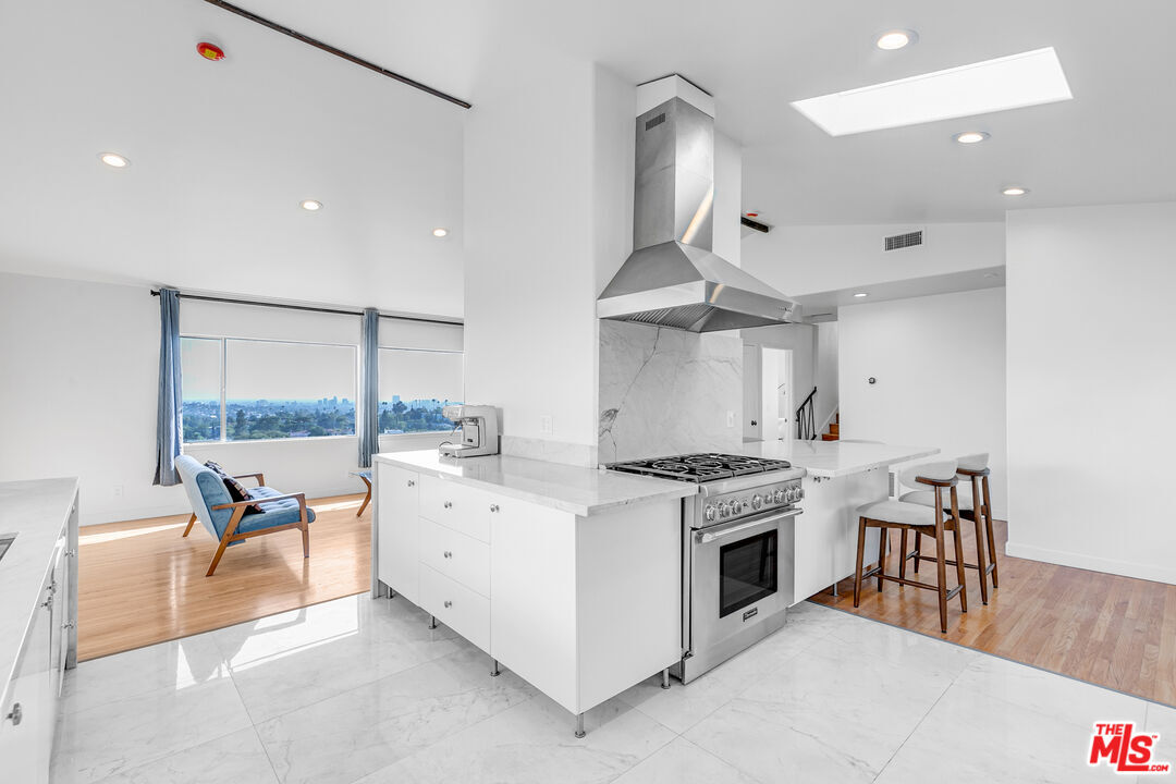 Foto principal - 3632 Amesbury Rd