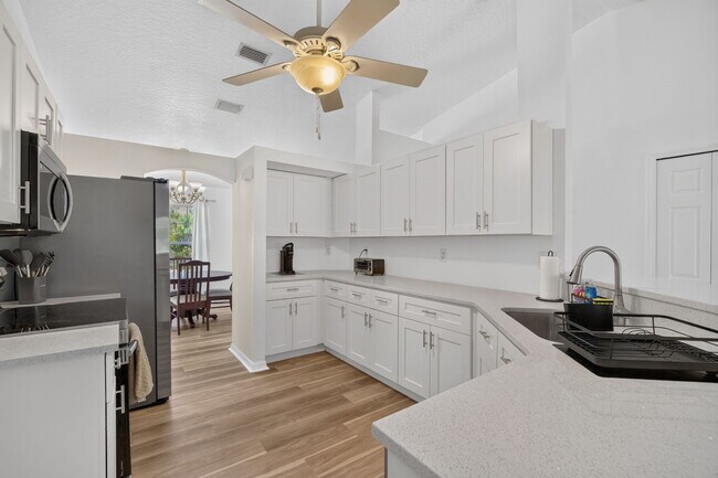 Foto del edificio - 3221 Westminster Ave SE