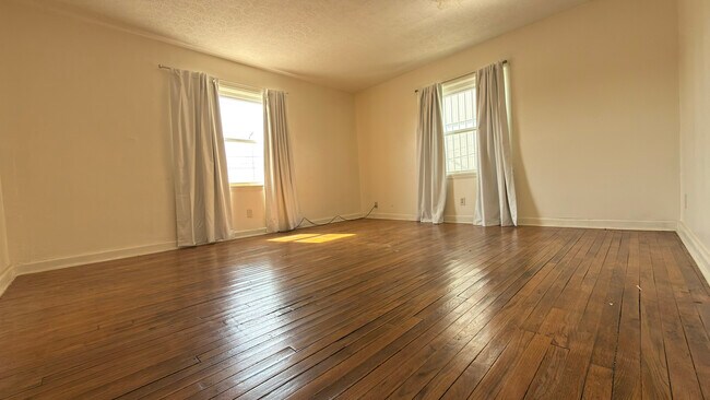 Foto del edificio - 221 Walnut St