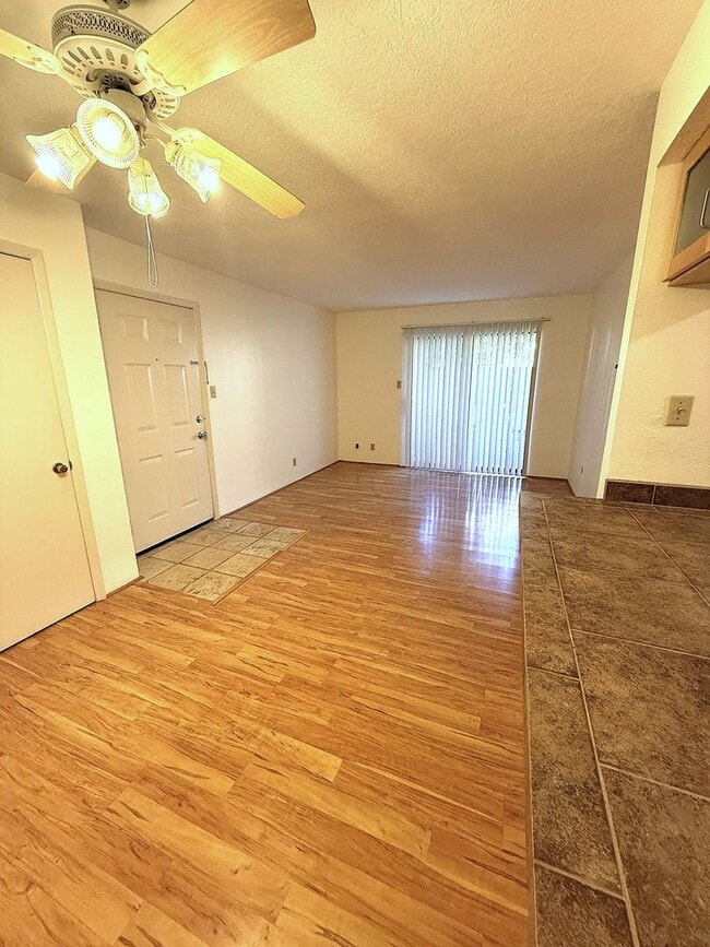 Building Photo - The Reserve Compound - Ground Level 2 bedroom, 2 bath - Close to Pool/Gym area