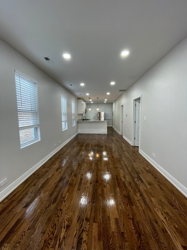 Living room/Dinning room area - 1908 S May St