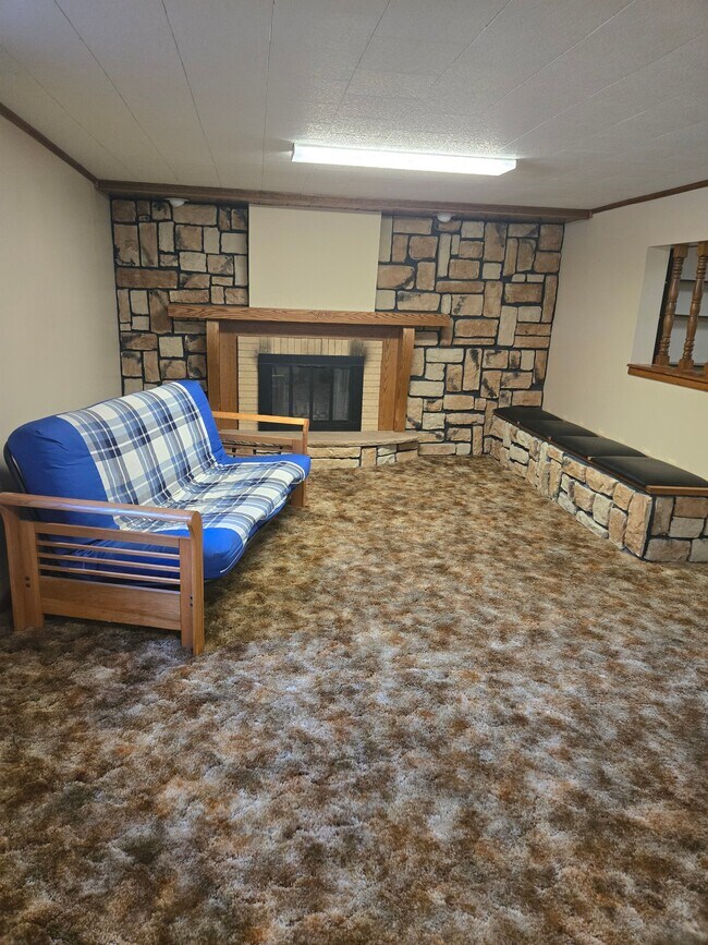 Foto del edificio - 4016 Severn Cir