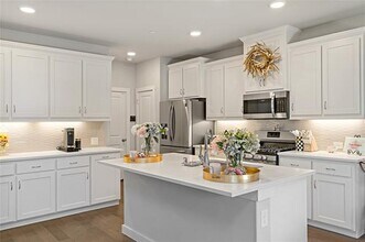 Building Photo - 2749 Starburst Dr