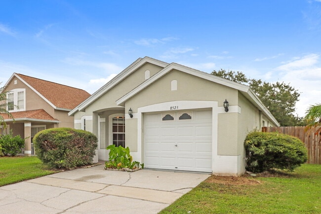 Building Photo - 8525 Hawbuck St