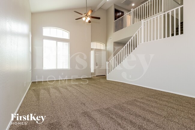 Foto del edificio - 25288 W Pleasant Ln