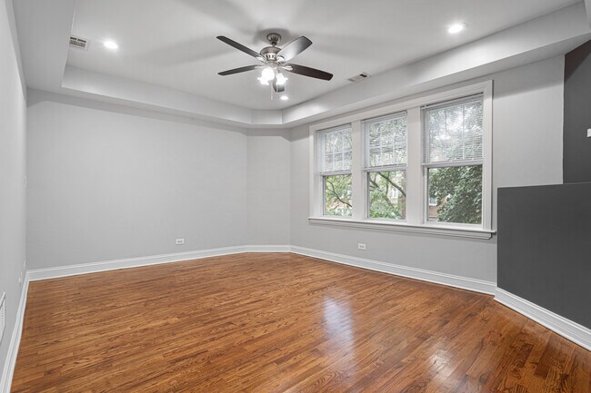 Foto del edificio - 2001 W Jarvis Ave