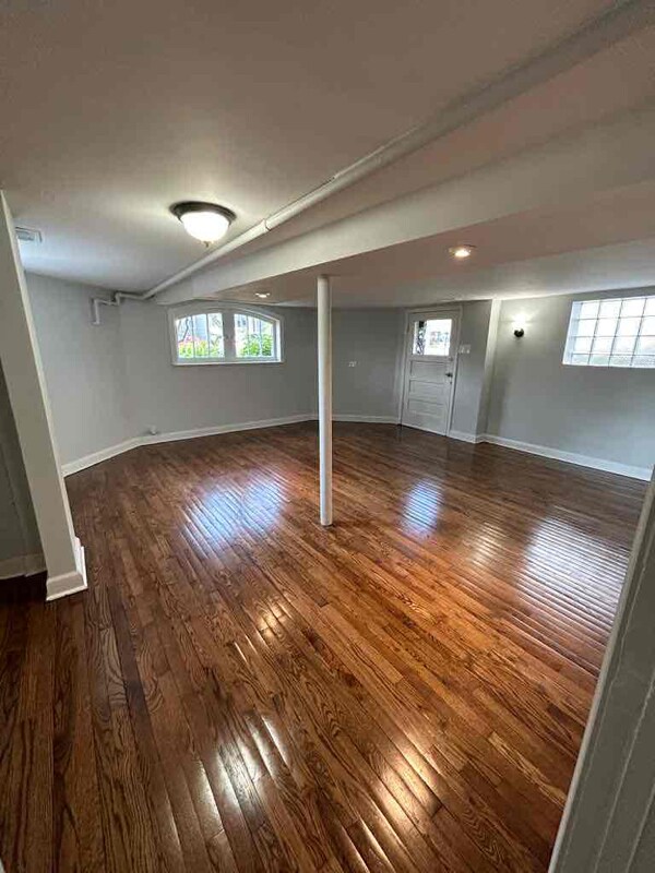 Building Photo - 5634 W Berenice Ave