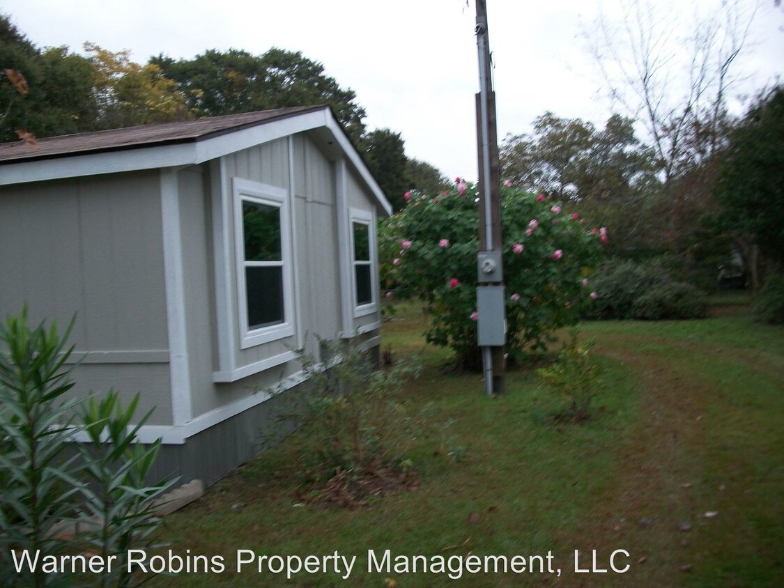 Building Photo - 3 br, 2 bath House - 102 Kent Drive