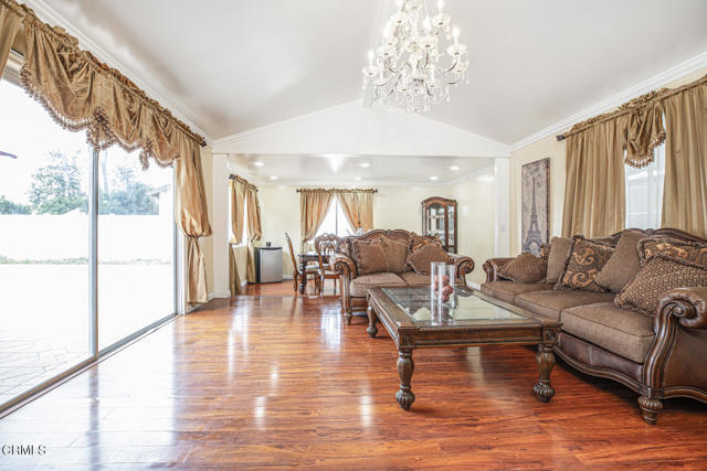 Foto principal - 10829 Woodward Ave