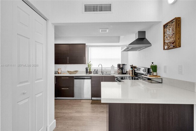 Building Photo - 830 NW 87th Ave