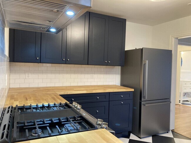 Building Photo - 3212 Alabama Ave