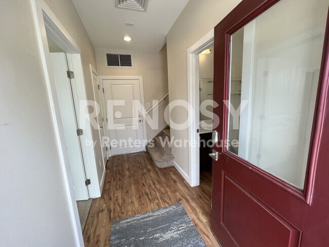 Foto del edificio - 770 24th St