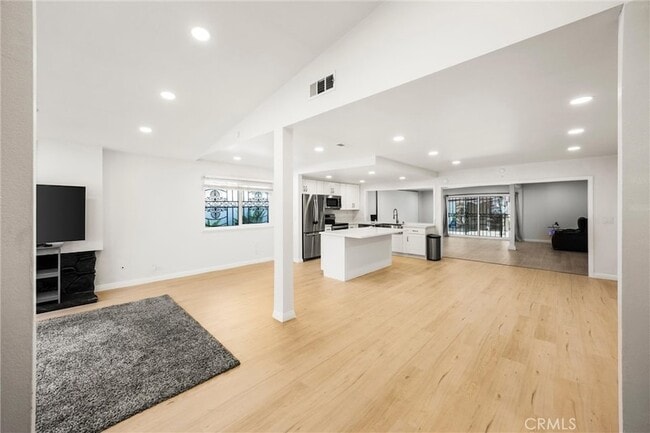 Building Photo - 13509 Destino St