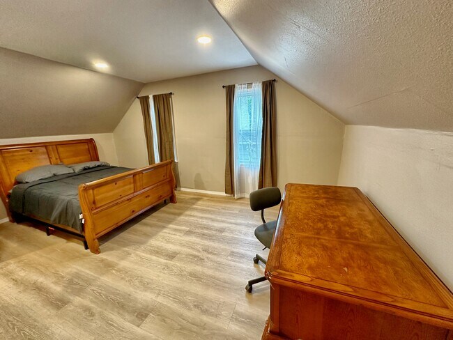 Photo - 614 Jamesville Ave House