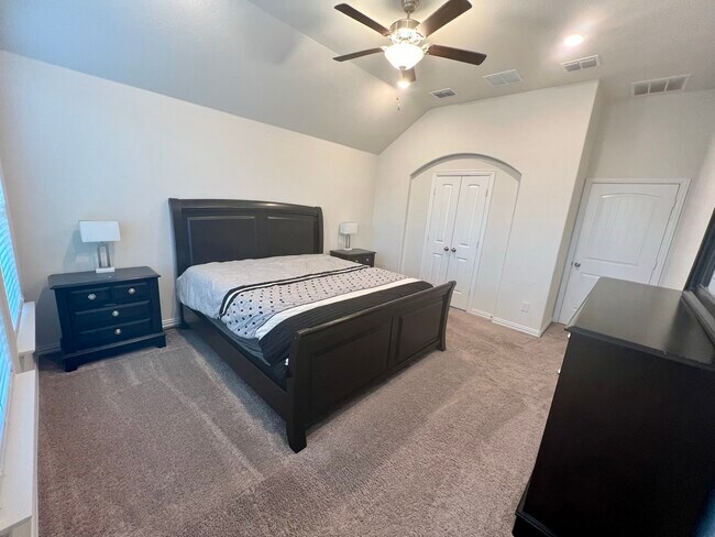 Master Bedroom - 14736 Equine Trl