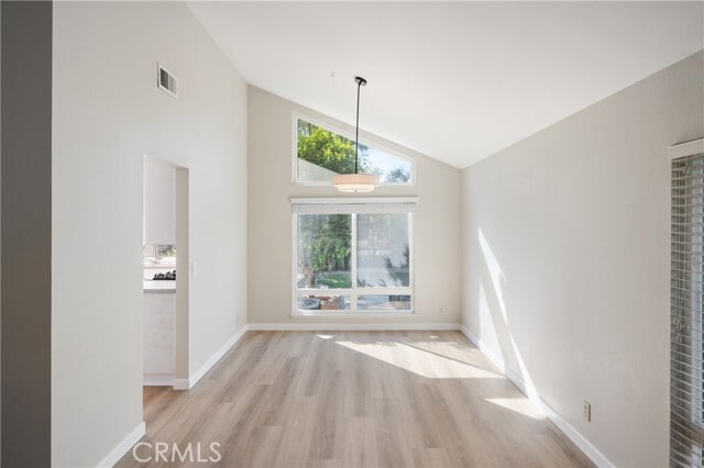 Building Photo - 2 Glorieta E