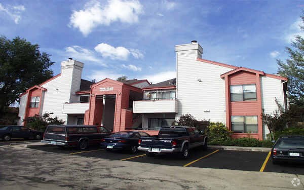 Foto principal - 11000 W 38th Ave