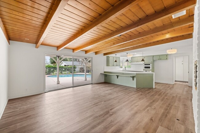 Building Photo - 771 Calle Pecos