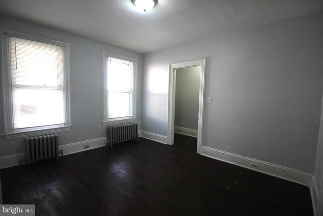 Building Photo - 417 Elmer St