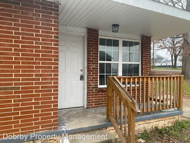 Foto del edificio - 5 br, 2 bath House - 1503 Taylor Street