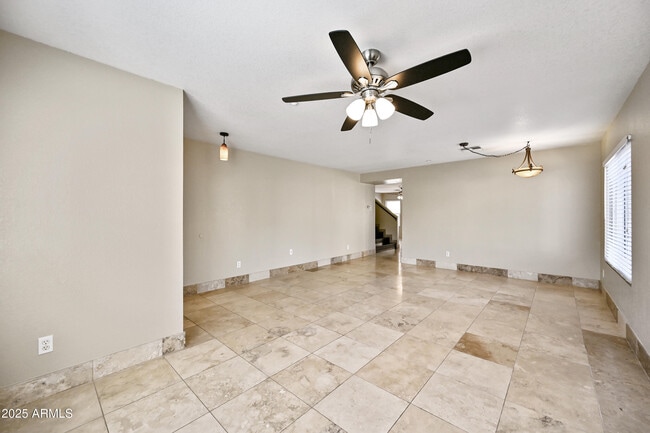 Building Photo - 7500 E Deer Valley Rd