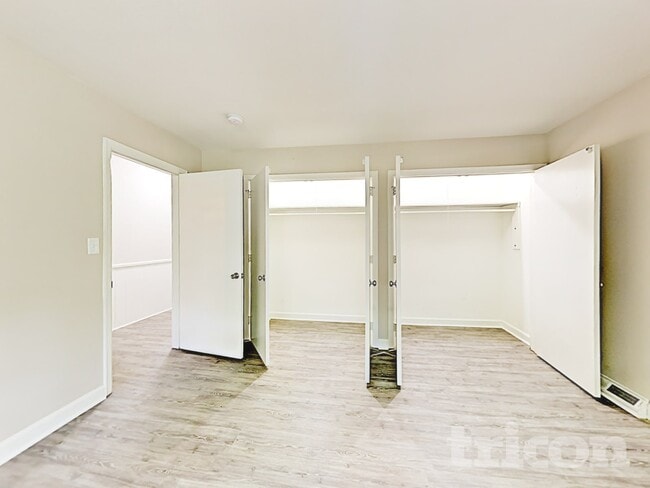 Foto del edificio - 1122 Paramount Cir