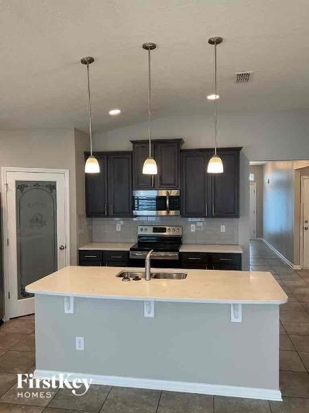 Building Photo - 4112 Fishing Creek Ln