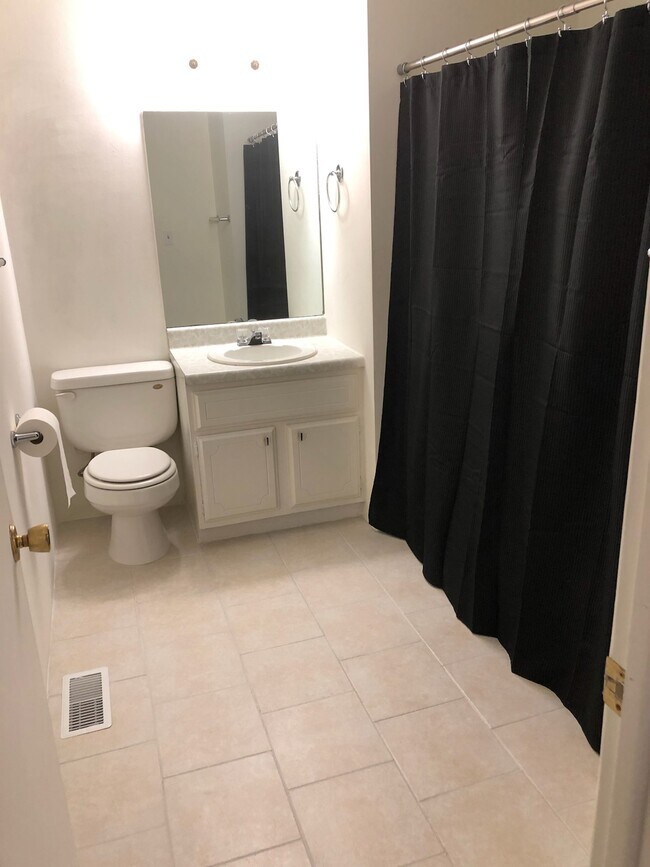 Upstairs Bathroom - 1311 S 18th St