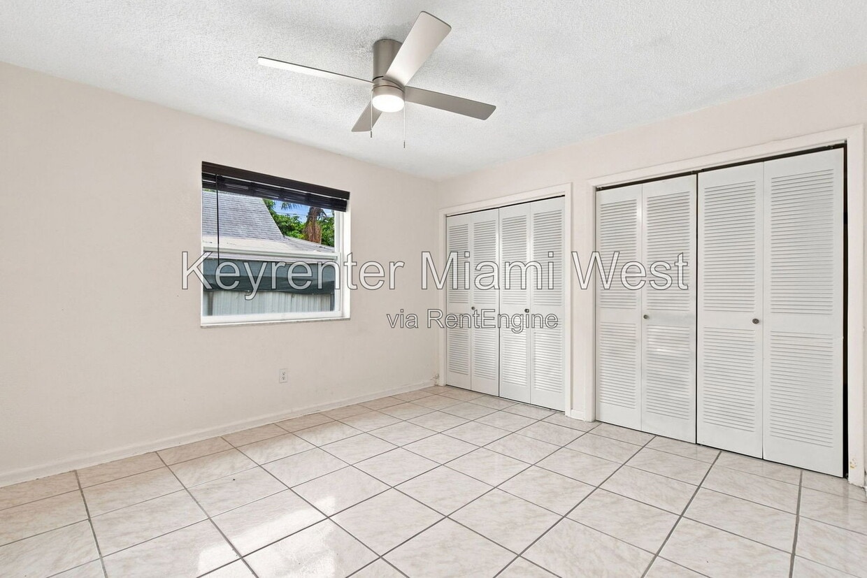 Photo - 872 Northwest 108th Street