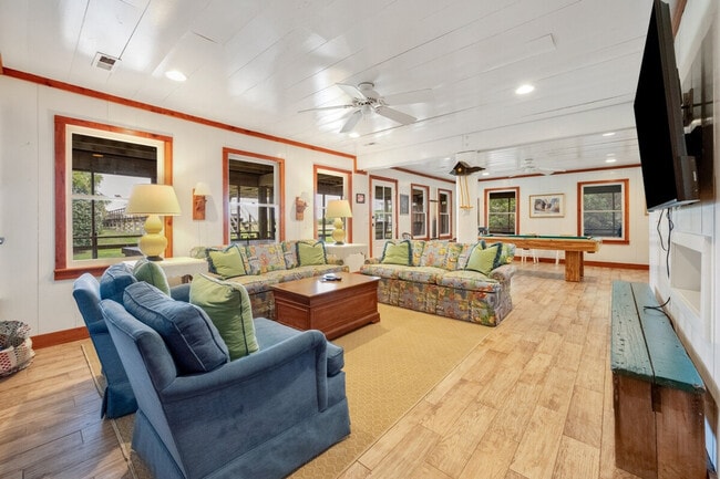 Building Photo - 911 Debordieu Blvd