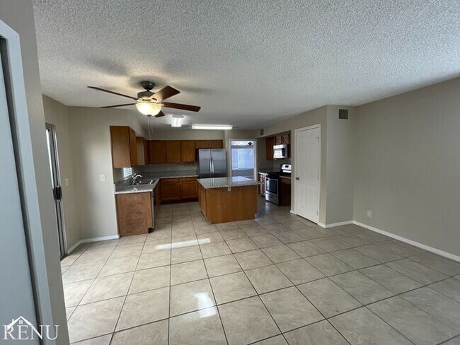 Building Photo - 6409 Morley Ave