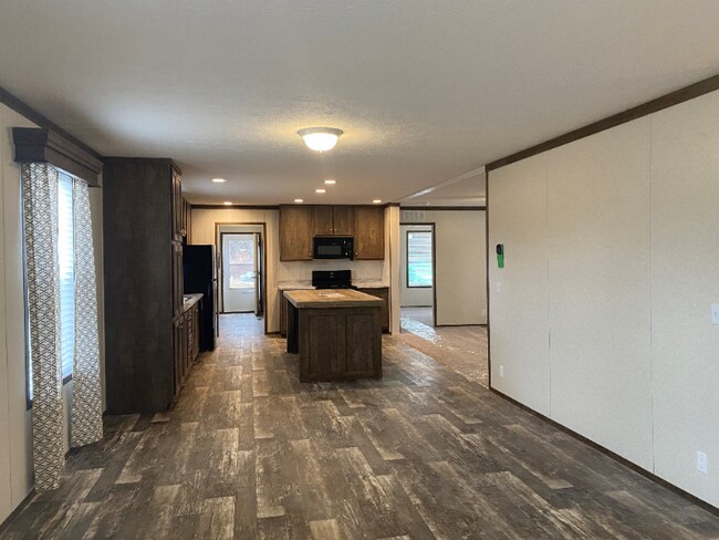Building Photo - 1210 Salvia Dr