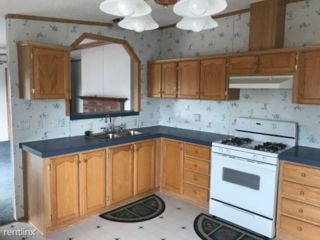 Building Photo - 3 br, 2 bath Apartment - 68 Four Winds Lane
