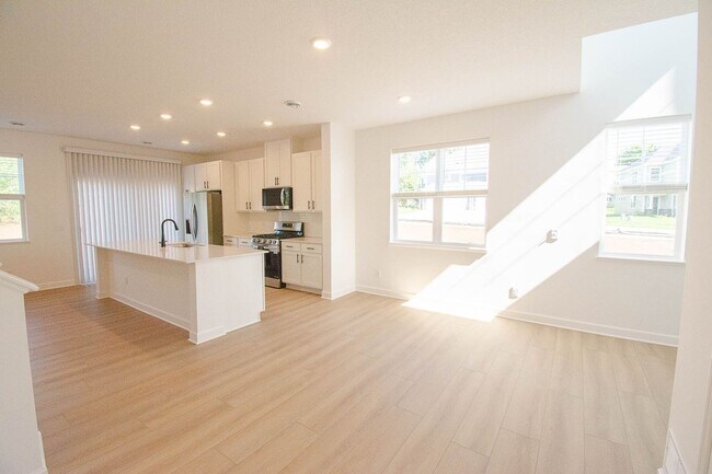Foto del edificio - 4989 Rudolf Ln NW