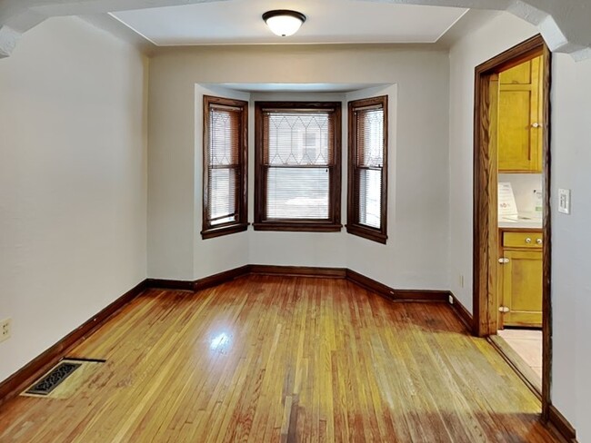 Building Photo - 5022 49th Ave N