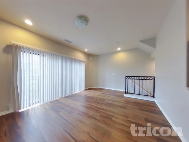 Building Photo - 3446 E Avalon Dr