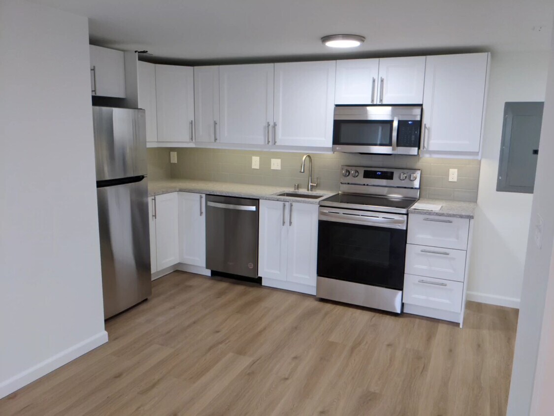 Kitchen - 4406 34th Ave S