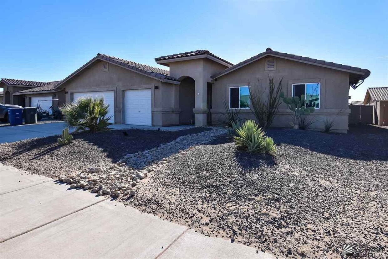 Primary Photo - 7951 E 42nd Pl
