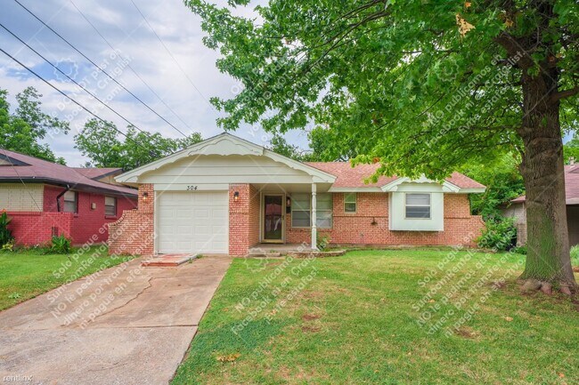Building Photo - 3 br, 1.5 bath House - 304 Butler St