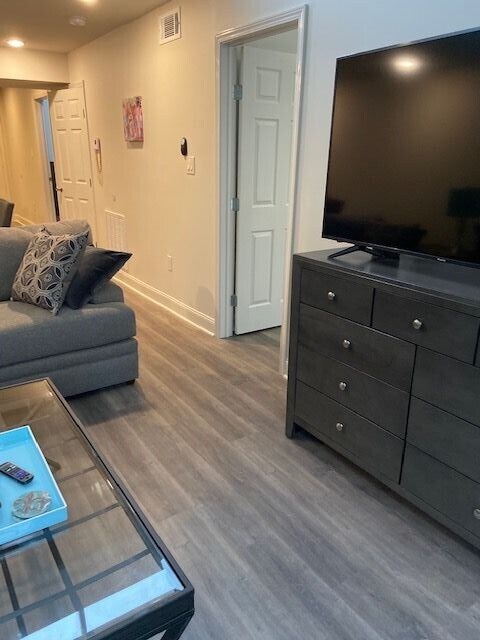 extra storage - 1765 Coliseum St
