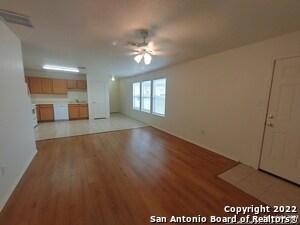 Foto del edificio - 11223 Center Point Rd