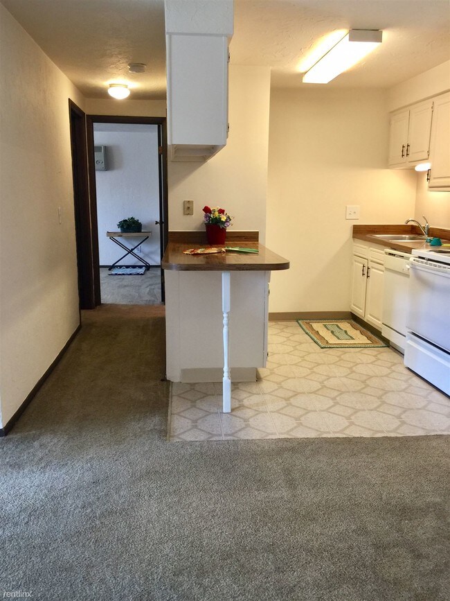 Building Photo - 139 Academy Ct