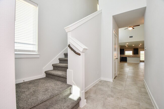 Foto del edificio - 7542 Coral Ter Dr