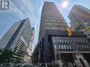 Building Photo - 125 Peter St